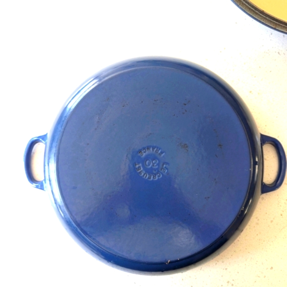 Le Creuset Blue Cast Iron Casserole Dish - Picture 2 of 6